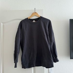 Lululemon crewneck